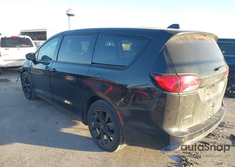 2019 Chrysler Pacifica Touring Plus из США, поврежденный, VIN 2C4RC1FG6KR560610